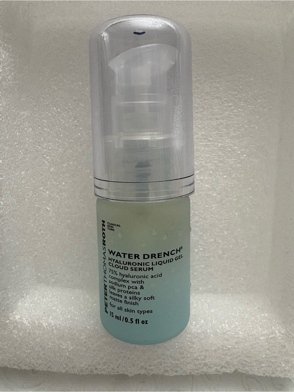 Peter Thomas Roth Water Drench Hyaluronic Liquid Gel Serum - Aqua Blue Gradient